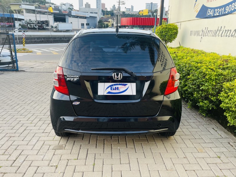 FIT 1.4 LX 8V GASOLINA 4P MANUAL - 2013 - CAXIAS DO SUL