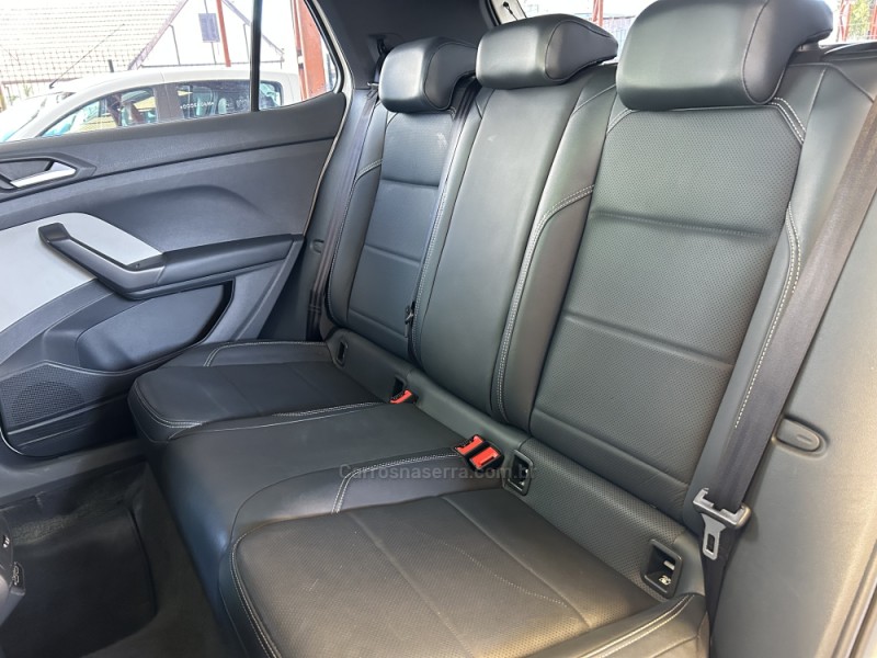 T-CROSS 1.4 HIGHLINE TSI 16V FLEX 4P AUTOMÁTICO - 2022 - NOVO HAMBURGO