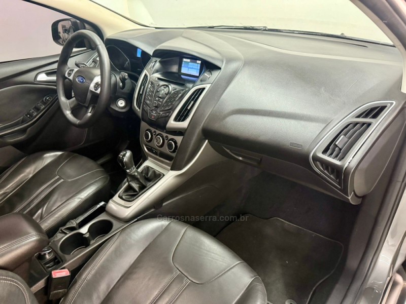 FOCUS 1.6 SE PLUS 16V FLEX 4P MANUAL - 2015 - CAXIAS DO SUL