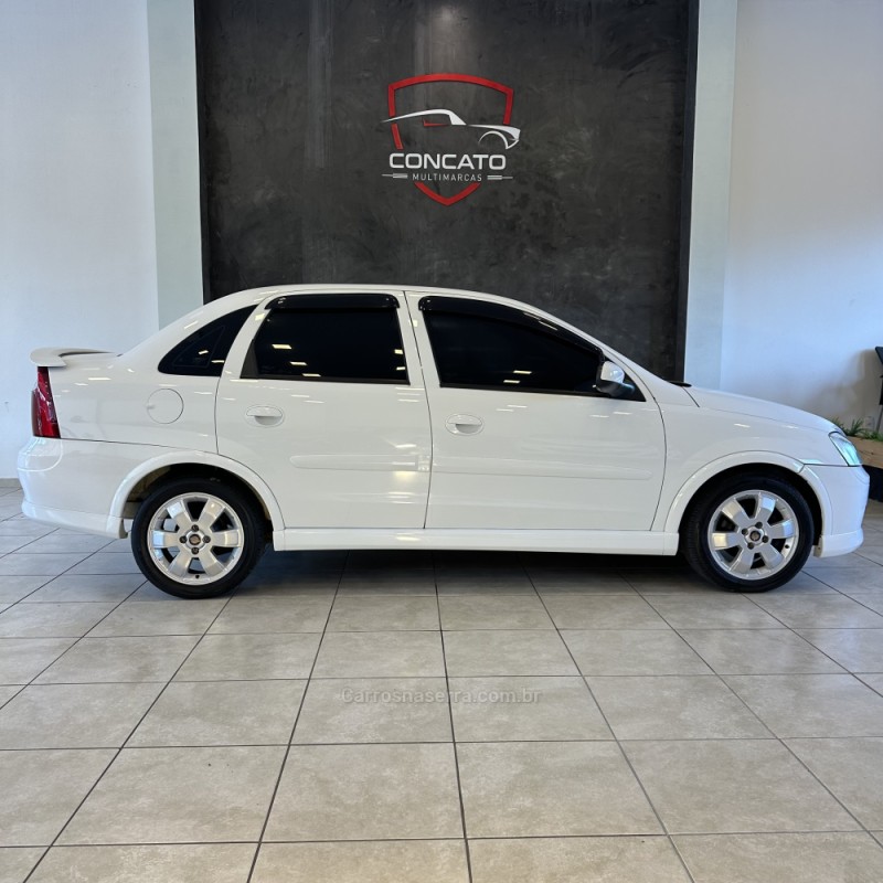 CORSA 1.8 MPFI SEDAN 8V GASOLINA 4P MANUAL - 2002 - FARROUPILHA