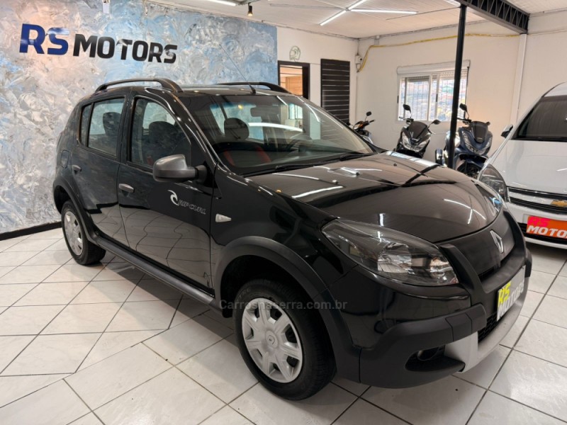 SANDERO 1.6 STEPWAY RIP CURL 8V FLEX 4P MANUAL - 2013 - CAXIAS DO SUL