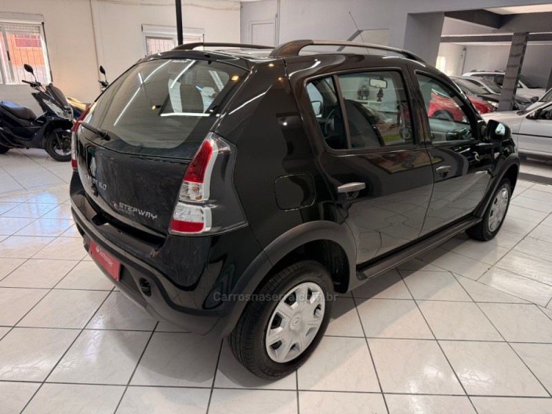 SANDERO 1.6 STEPWAY RIP CURL 8V FLEX 4P MANUAL - 2013 - CAXIAS DO SUL
