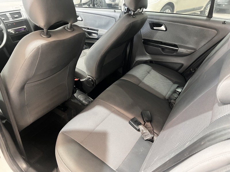 FOX 1.6 MI ITREND 8V FLEX 4P MANUAL - 2012 - CAXIAS DO SUL