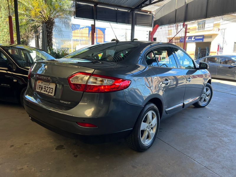FLUENCE 2.0 DYNAMIQUE 16V FLEX 4P AUTOMÁTICO - 2011 - CAXIAS DO SUL