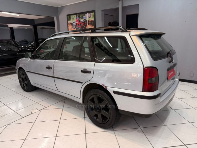 PARATI 1.0 MI 16V TURBO GASOLINA 4P MANUAL G.III - 2002 - CAXIAS DO SUL