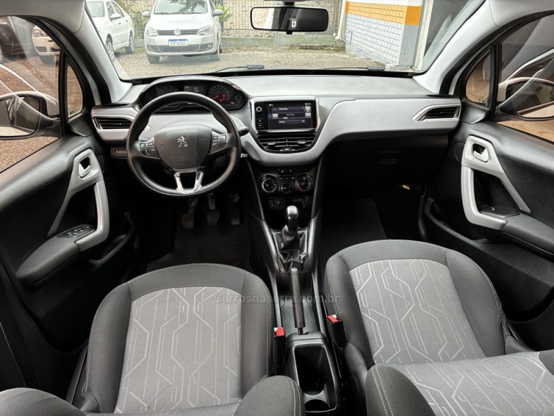 208 1.2 ACTIVE 12V FLEX 4P MANUAL - 2017 - VENâNCIO AIRES