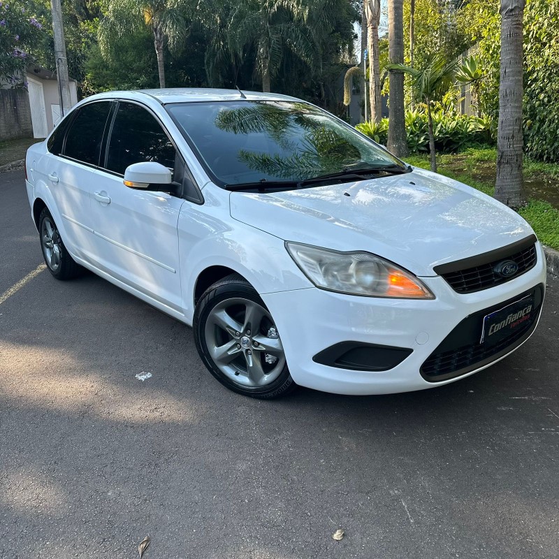 FOCUS 1.6 GL SEDAN 16V FLEX 4P MANUAL