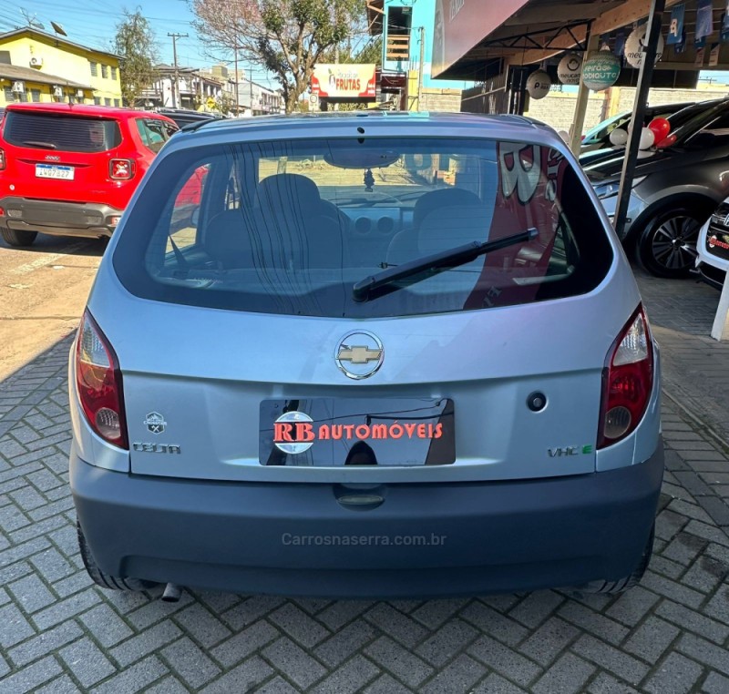 CELTA 1.0 MPFI LIFE 8V FLEX 4P MANUAL - 2010 - PAROBé