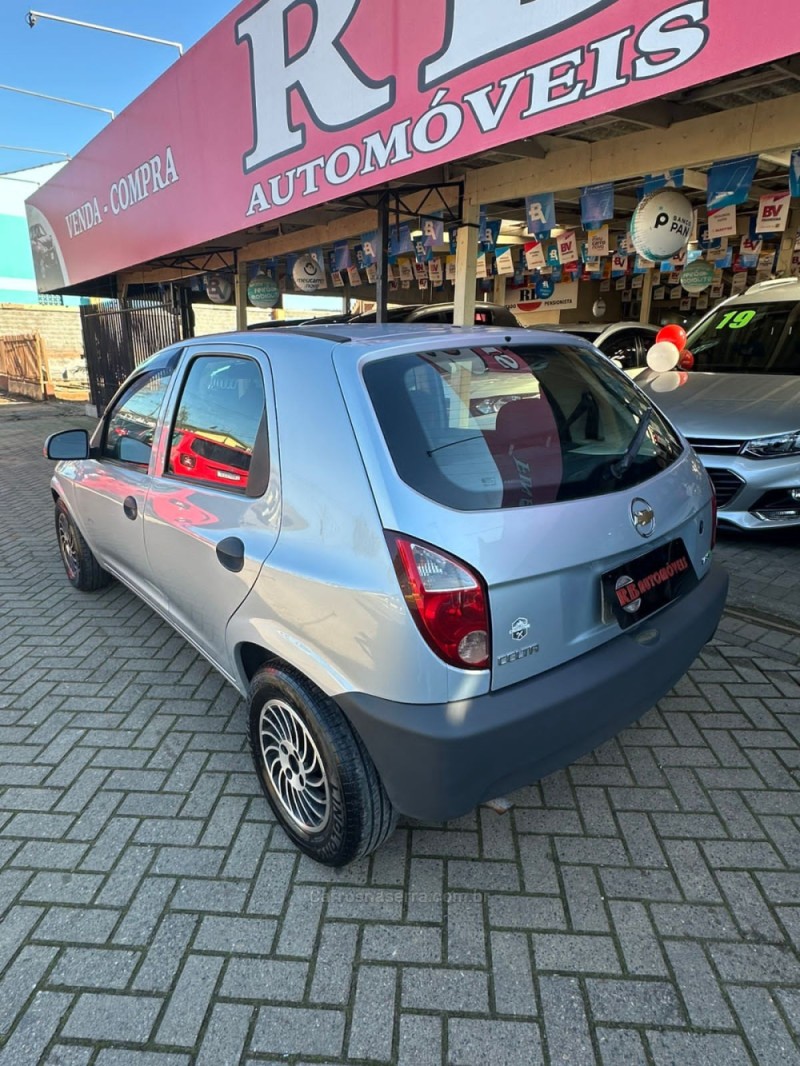 CELTA 1.0 MPFI LIFE 8V FLEX 4P MANUAL - 2010 - PAROBé