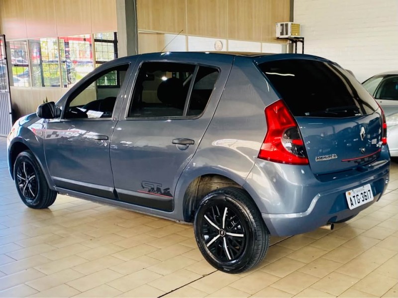 SANDERO 1.0 EXPRESSION 16V FLEX 4P MANUAL - 2011 - CAXIAS DO SUL