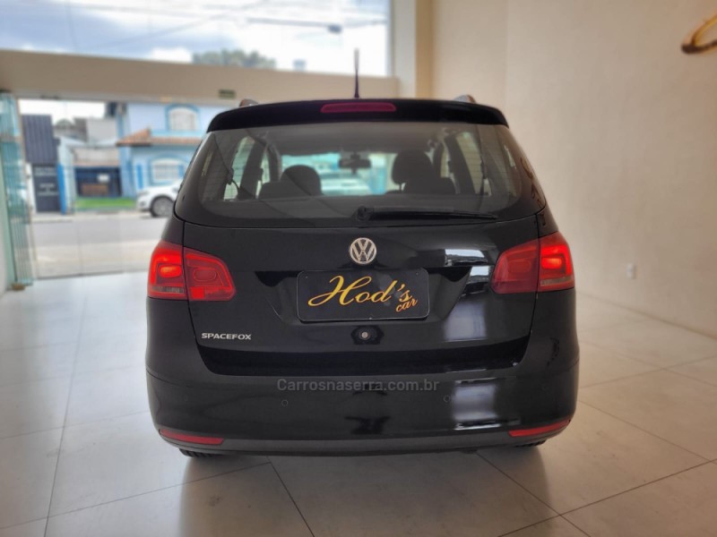 SPACEFOX 1.6 MI SPORTLINE 8V FLEX 4P MANUAL - 2011 - CANELA