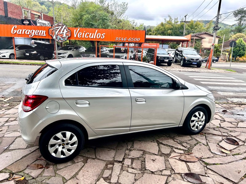 ONIX 1.0 JOY 8V FLEX 4P MANUAL - 2017 - TRêS COROAS