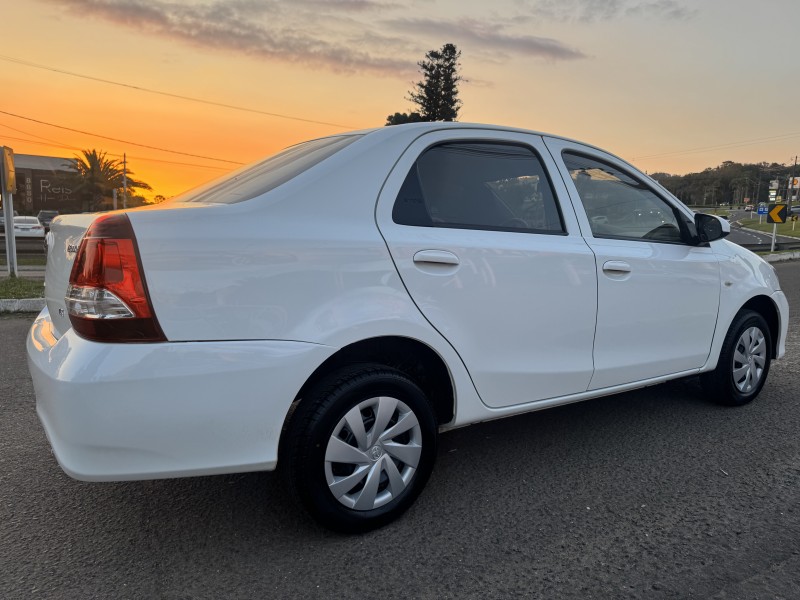 ETIOS 1.5 X SEDAN 16V FLEX 4P MANUAL - 2020 - DOIS IRMãOS