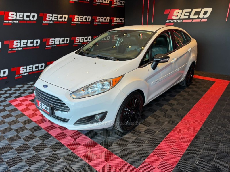 FIESTA 1.6 TITANIUM SEDAN 16V FLEX 4P AUTOMÁTICO - 2014 - PASSO FUNDO