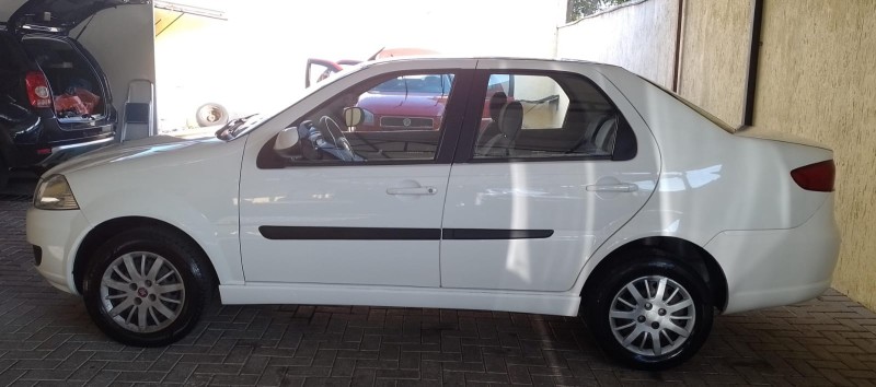 SIENA 1.4 MPI EL 8V FLEX 4P MANUAL - 2015 - CANELA