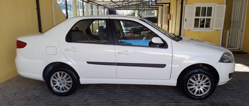 SIENA 1.4 MPI EL 8V FLEX 4P MANUAL - 2015 - CANELA