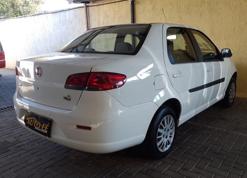 SIENA 1.4 MPI EL 8V FLEX 4P MANUAL - 2015 - CANELA