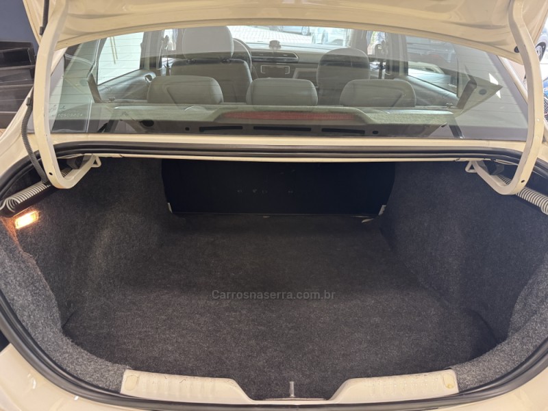 VOYAGE 1.6 MSI TOTALFLEX COMFORTLINE 4P MANUAL - 2017 - FLORES DA CUNHA
