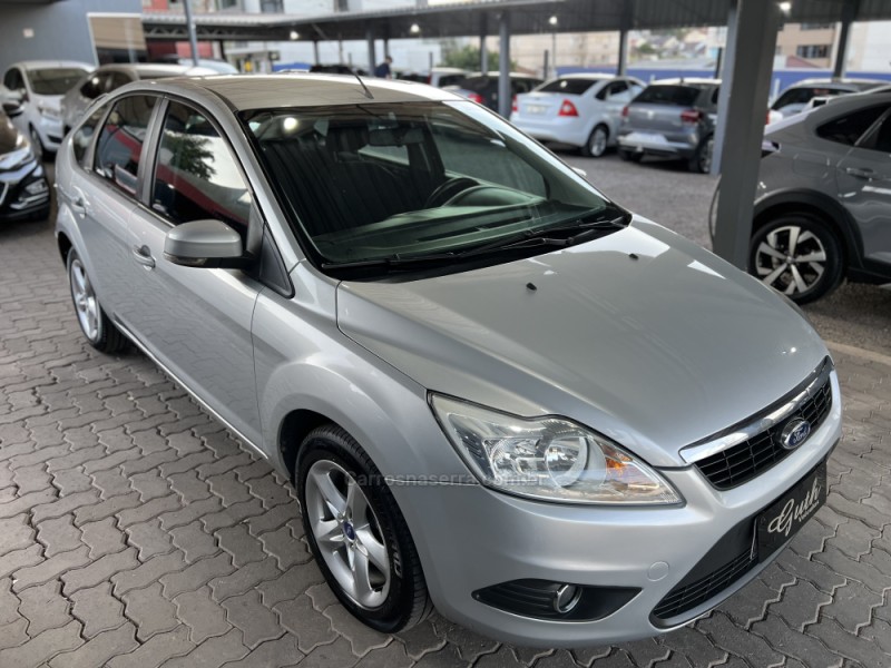 FOCUS 1.6 GLX 16V FLEX 4P MANUAL - 2011 - BOM PRINCíPIO