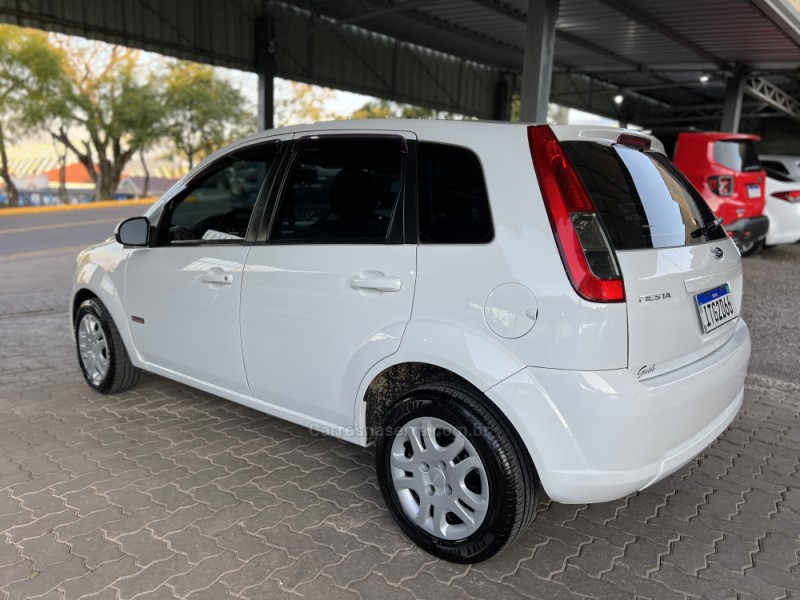 FIESTA 1.6 MPI CLASS HATCH 8V FLEX 4P MANUAL - 2013 - BOM PRINCíPIO