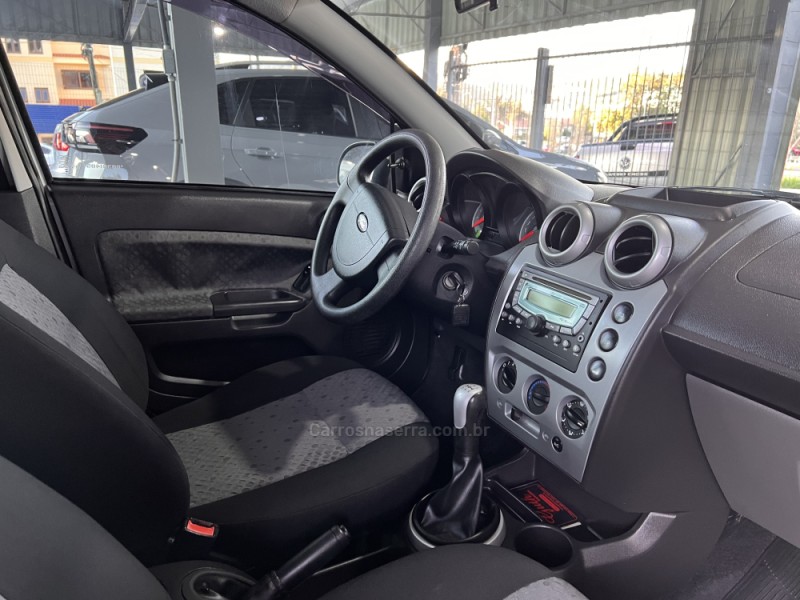 FIESTA 1.6 MPI CLASS HATCH 8V FLEX 4P MANUAL - 2013 - BOM PRINCíPIO