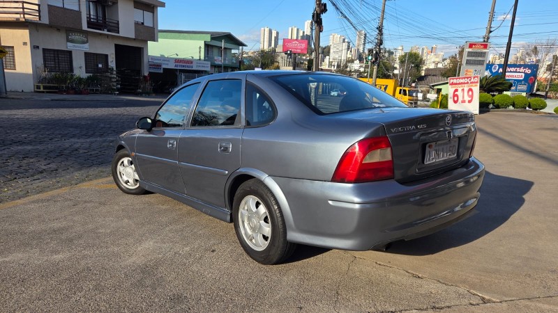VECTRA 2.0 MPFI GLS 8V GASOLINA 4P MANUAL - 2000 - CAXIAS DO SUL