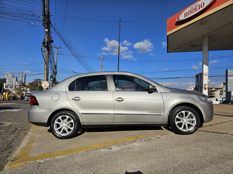VOYAGE 1.0 MI COMFORTLINE 8V FLEX 4P MANUAL - 2012 - CAXIAS DO SUL