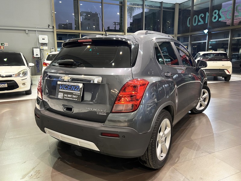 TRACKER 1.8 MPFI LTZ 4X2 16V FLEX 4P AUTOMÁTICO - 2015 - FARROUPILHA