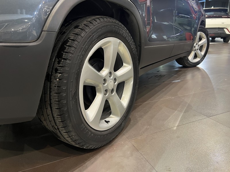 TRACKER 1.8 MPFI LTZ 4X2 16V FLEX 4P AUTOMÁTICO - 2015 - FARROUPILHA