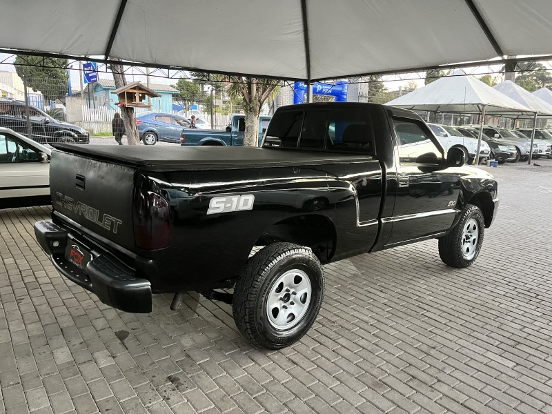 S10 2.4 MPFI STD 4X2 CS 8V GASOLINA 2P MANUAL - 2001 - CAXIAS DO SUL