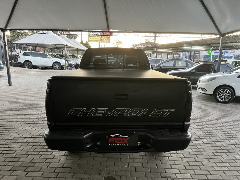 S10 2.4 MPFI STD 4X2 CS 8V GASOLINA 2P MANUAL - 2001 - CAXIAS DO SUL