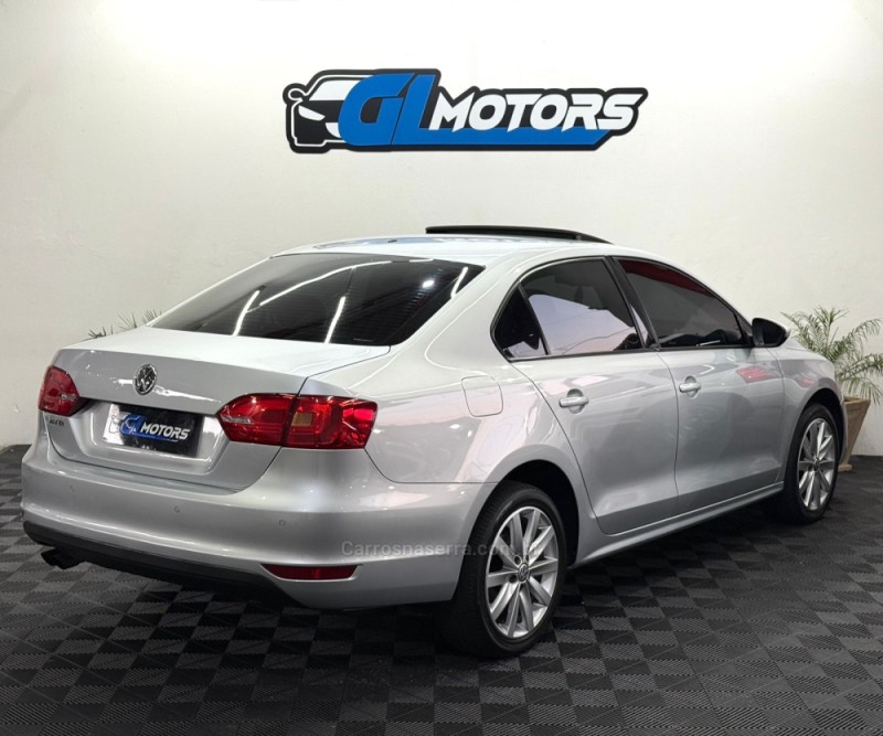 JETTA 2.0 COMFORTLINE FLEX 4P TIPTRONIC - 2012 - NOVO HAMBURGO