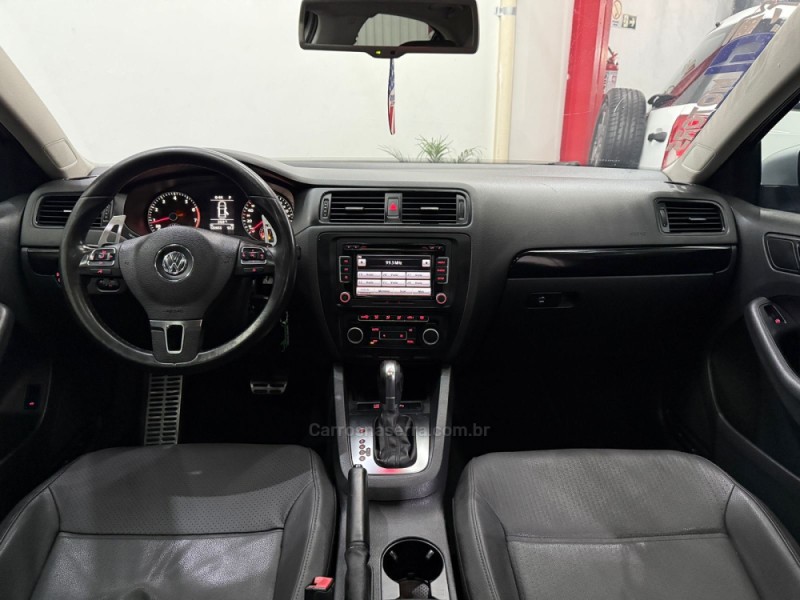 JETTA 2.0 COMFORTLINE FLEX 4P TIPTRONIC - 2012 - NOVO HAMBURGO