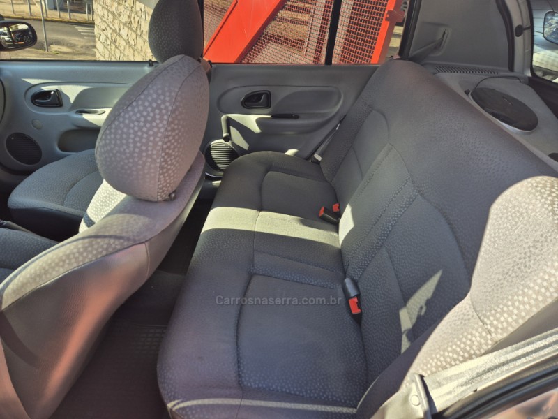 CLIO 1.0 CAMPUS 16V FLEX 4P MANUAL - 2011 - FARROUPILHA