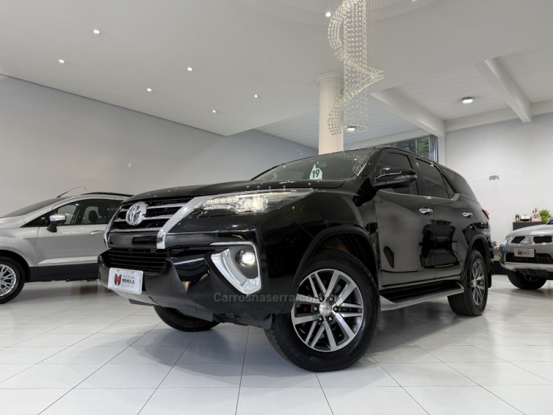 hilux sw4 2.8 srx 4x4 7 lugares 16v turbo intercooler diesel 4p automatico 2019 erechim