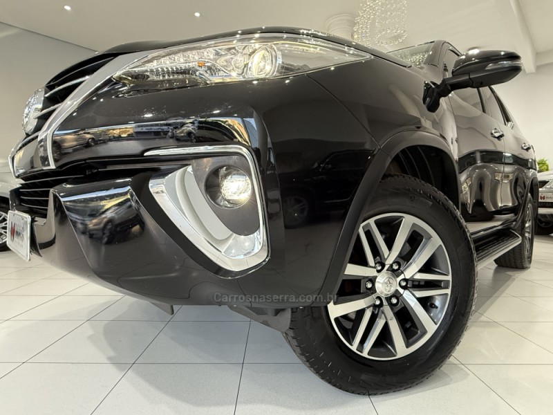 HILUX SW4 2.8 SRX 4X4 7 LUGARES 16V TURBO INTERCOOLER DIESEL 4P AUTOMÁTICO - 2019 - ERECHIM