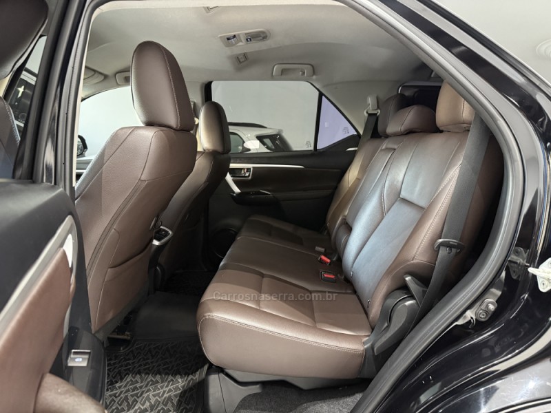 HILUX SW4 2.8 SRX 4X4 7 LUGARES 16V TURBO INTERCOOLER DIESEL 4P AUTOMÁTICO - 2019 - ERECHIM