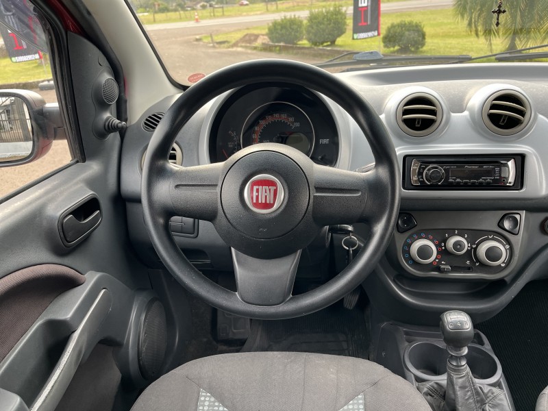 UNO 1.4 ATTRACTIVE 8V FLEX 4P MANUAL - 2011 - BOM PRINCíPIO