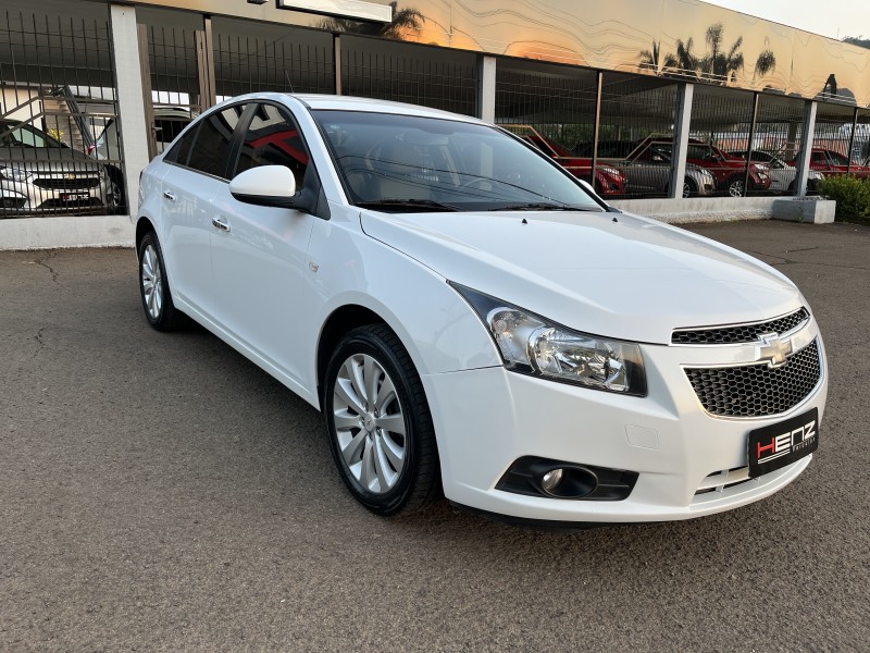 CRUZE 1.8 LTZ 16V FLEX 4P AUTOMÁTICO - 2013 - BOM PRINCíPIO
