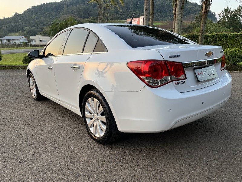 CRUZE 1.8 LTZ 16V FLEX 4P AUTOMÁTICO - 2013 - BOM PRINCíPIO