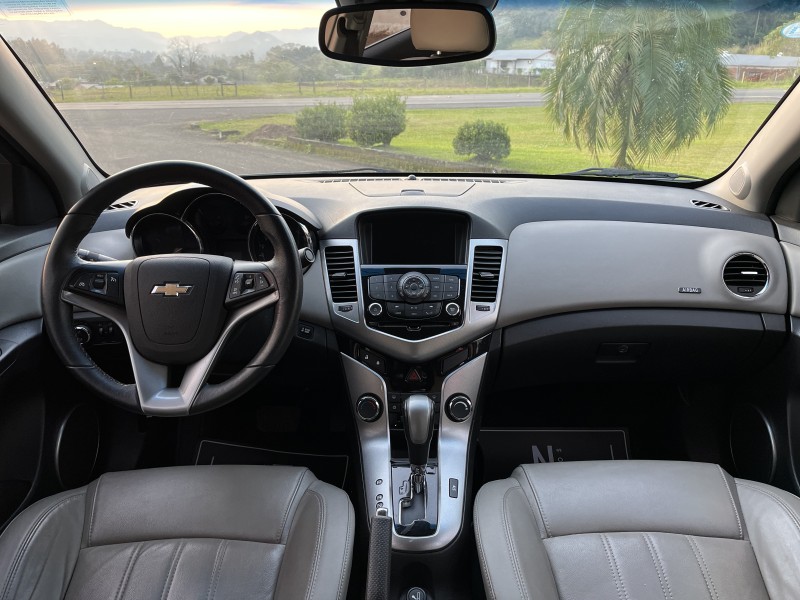 CRUZE 1.8 LTZ 16V FLEX 4P AUTOMÁTICO - 2013 - BOM PRINCíPIO
