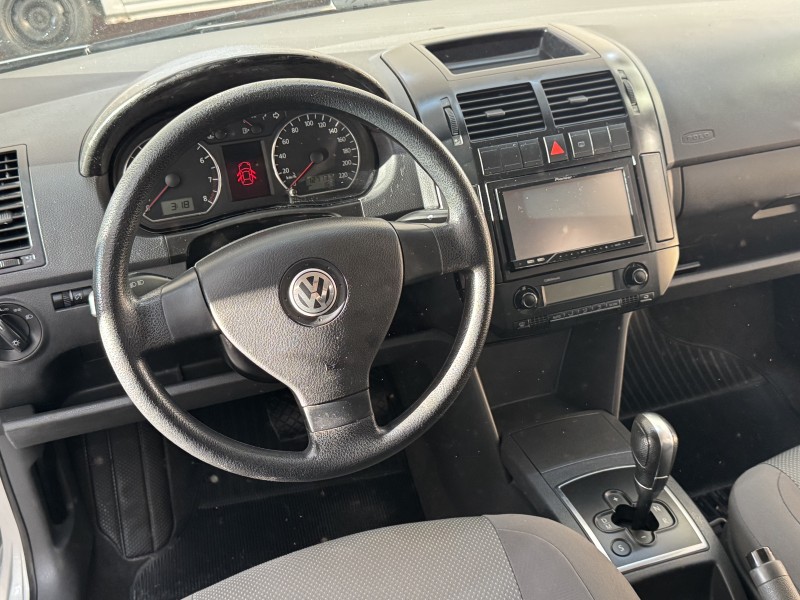 POLO 1.6 MI COMFORTLINE 8V FLEX 4P AUTOMÁTICO - 2010 - CAXIAS DO SUL