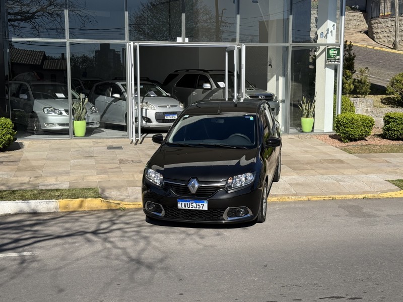 SANDERO 1.0 EXPRESSION 16V FLEX 4P MANUAL - 2015 - FARROUPILHA