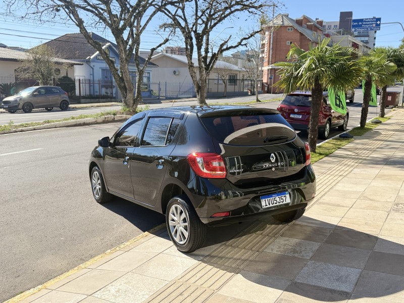SANDERO 1.0 EXPRESSION 16V FLEX 4P MANUAL - 2015 - FARROUPILHA