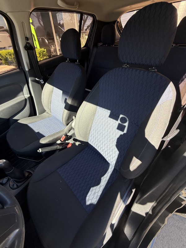 SANDERO 1.0 EXPRESSION 16V FLEX 4P MANUAL - 2015 - FARROUPILHA