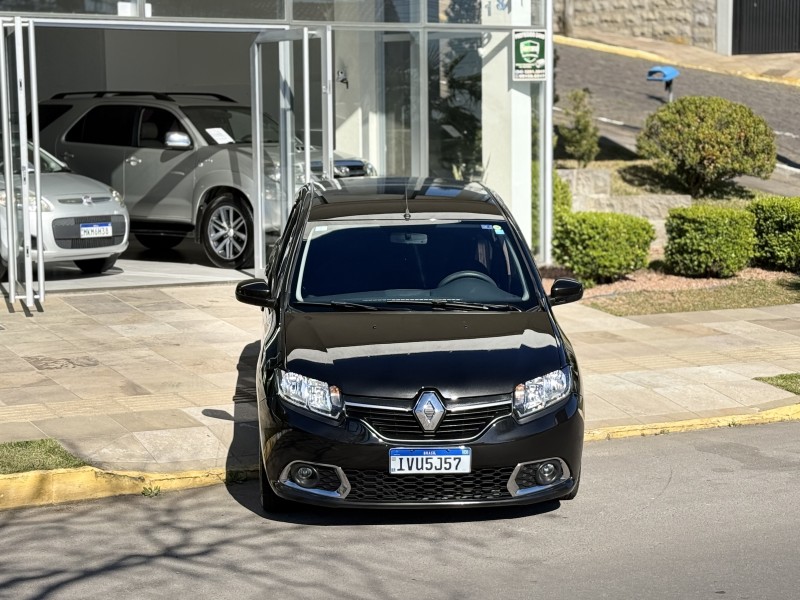 SANDERO 1.0 EXPRESSION 16V FLEX 4P MANUAL - 2015 - FARROUPILHA