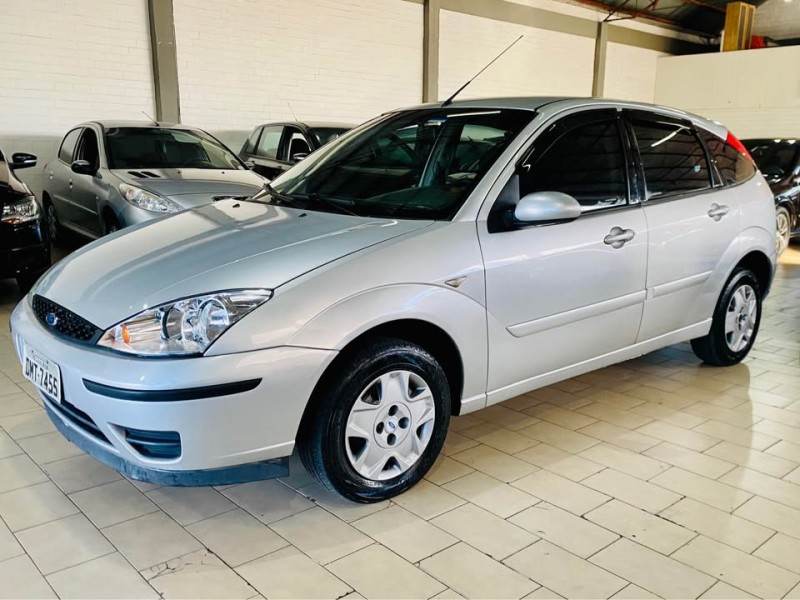 focus 1.6 gl 8v gasolina 4p manual 2004 caxias do sul
