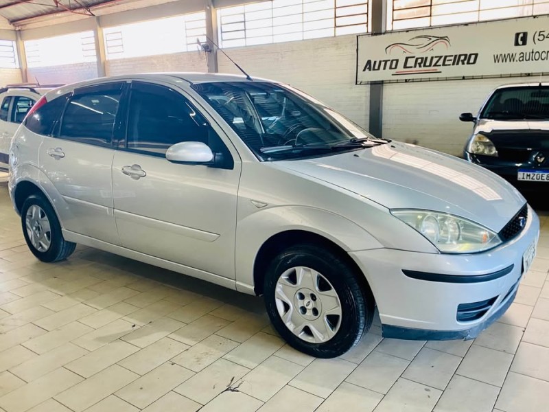 FOCUS 1.6 GL 8V GASOLINA 4P MANUAL - 2004 - CAXIAS DO SUL