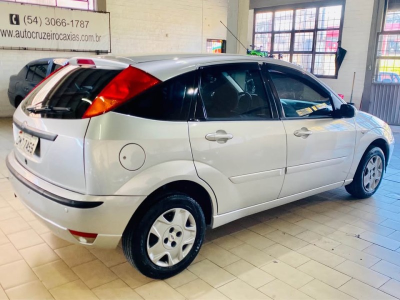 FOCUS 1.6 GL 8V GASOLINA 4P MANUAL - 2004 - CAXIAS DO SUL
