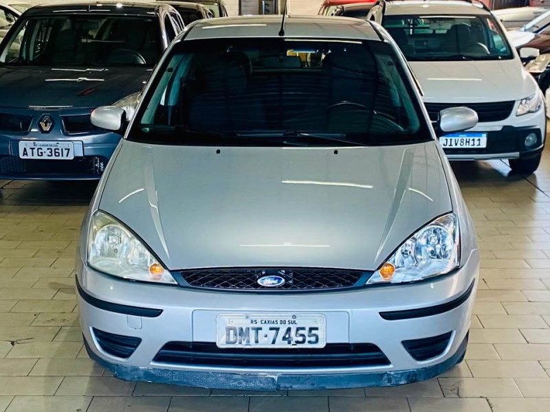 FOCUS 1.6 GL 8V GASOLINA 4P MANUAL - 2004 - CAXIAS DO SUL